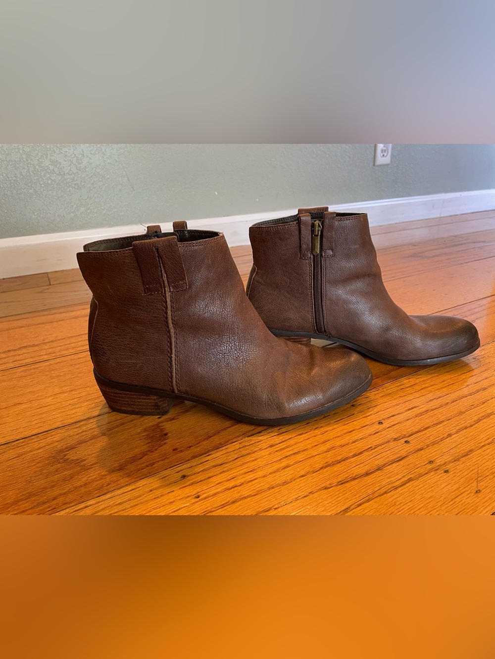 Women's Brown Sam Edelman Leather Ankle Boots - Classic Side-Zip